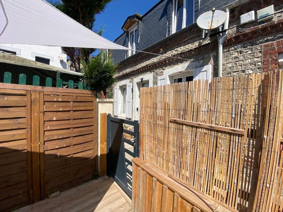 Yport, Maison De Pecheur Avec Jolie Terrasse. エクステリア 写真